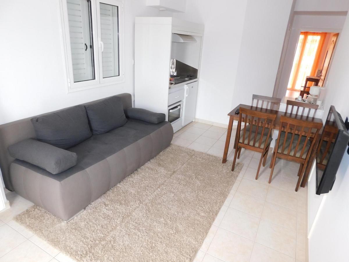Elatos Apartments Kleitoria Esterno foto